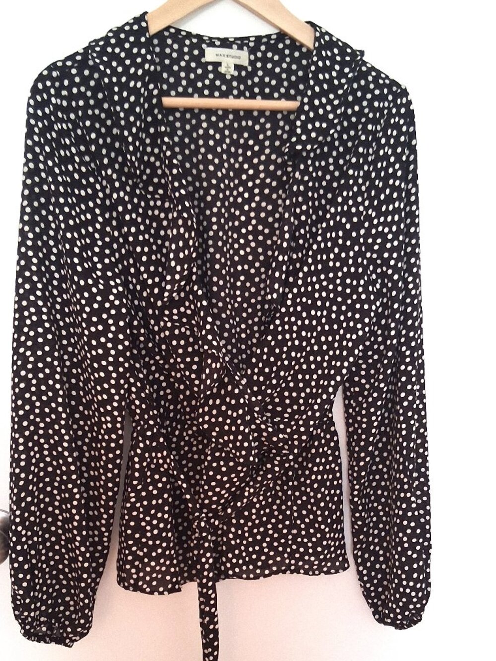 Ruffled Collar Polka Dot Blouse Blk/Wht Large